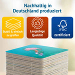 Stapel der Spielkarten des Farbenprächtig Memospiels. Das Gedächtnisspiel wird nachhaltig in Deutschland produziert und steht für langlebige Qualität, FSC-zertifizierte Materialien und eine stabile Haptik.