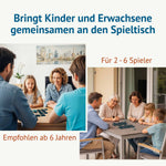 Kinder und Erwachsene spielen gemeinsam das Farbenprächtig Memospiel. Das Gedächtnisspiel für 2 bis 6 Spieler ab 6 Jahren verbindet Generationen und sorgt für gemeinsamen Spielspaß.